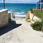 Seafront With Panoramic Rooftop Terrace Apartament *