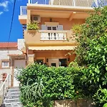 Seafront With Panoramic Rooftop Terrace *