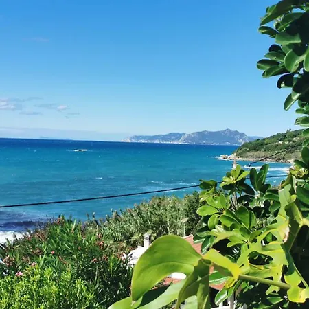 דירה Seafront With Panoramic Rooftop Terrace Paramonas (Corfu)