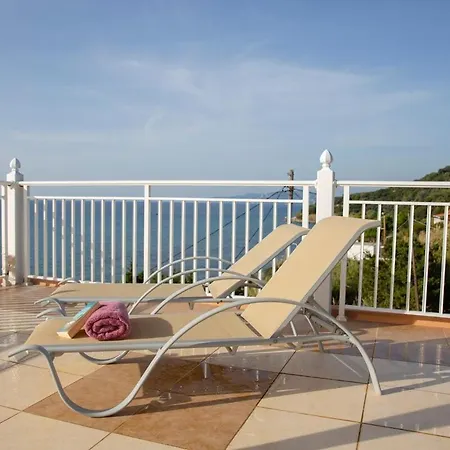 דירה Seafront With Panoramic Rooftop Terrace *
