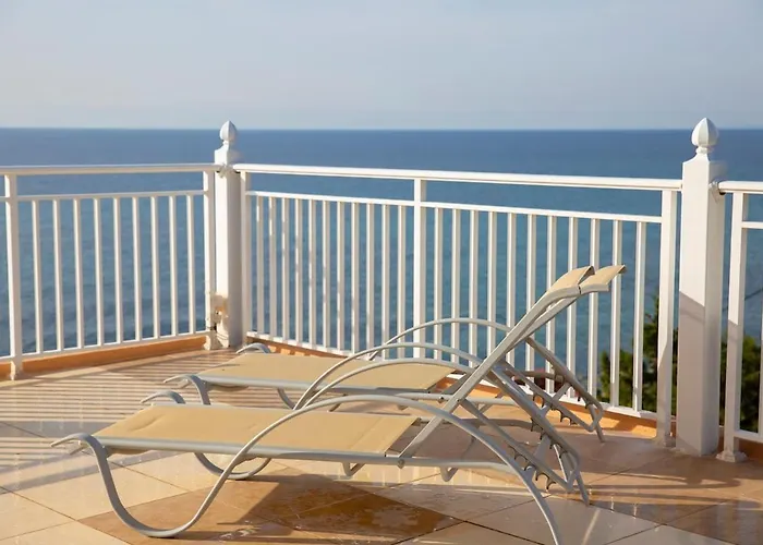 Seafront With Panoramic Rooftop Terrace Paramonas