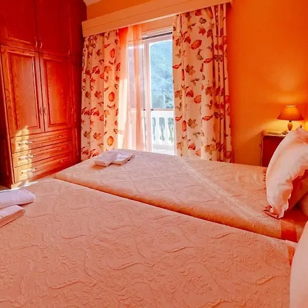 Seafront With Panoramic Rooftop Terrace Apartamento *